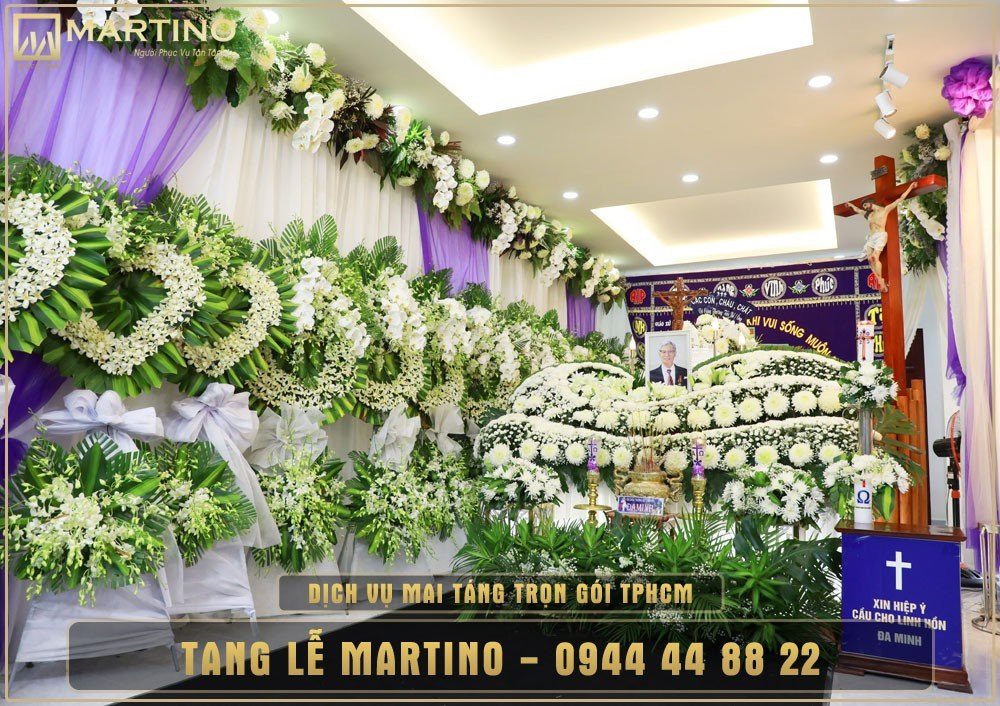 trang trí hoa tang lễ tại TpHCM